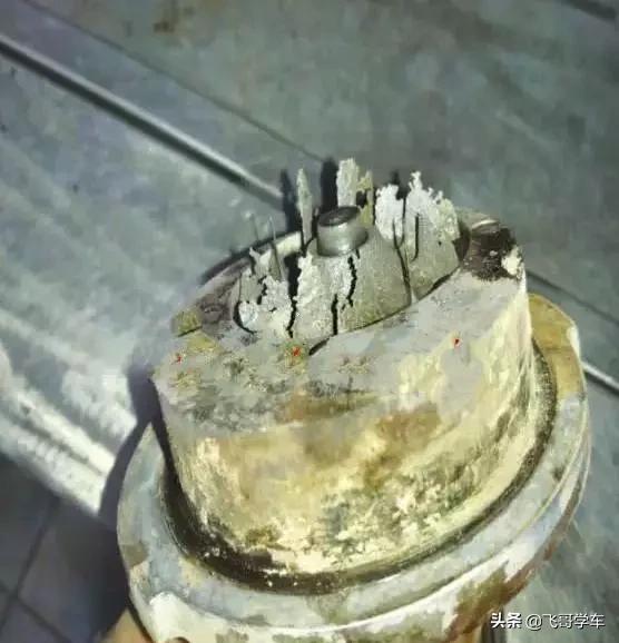 08凯越发动机水温高,凯越发动机水箱漏水