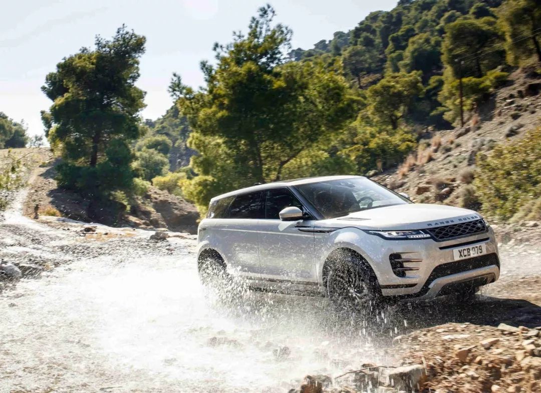 号称是同级最具科技感的豪华中型SUV，现在入手划算么？