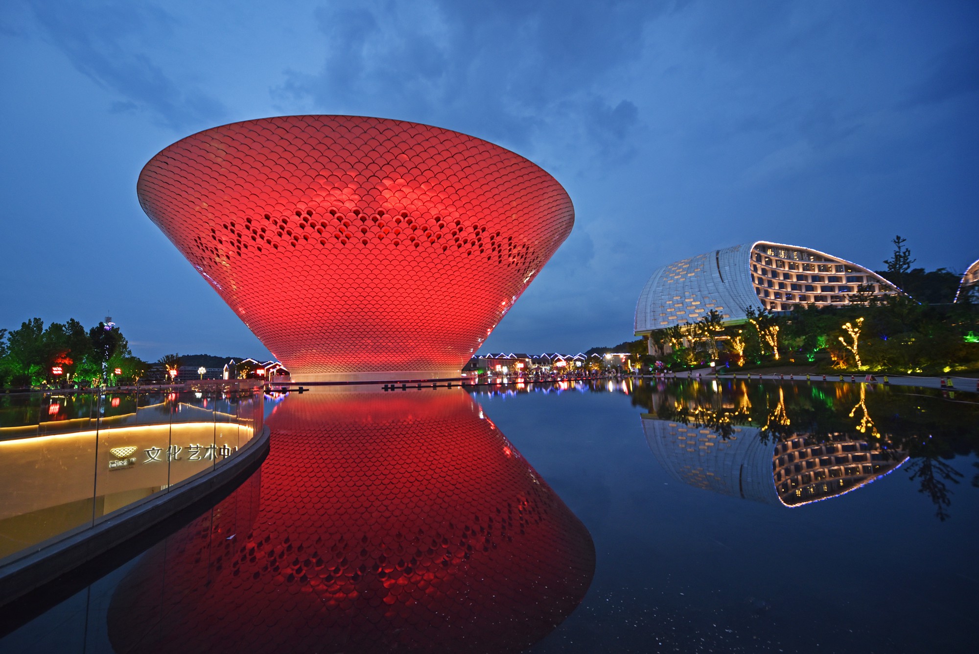 景德镇近代瓷器发展,千年瓷都景德镇有哪些瓷器