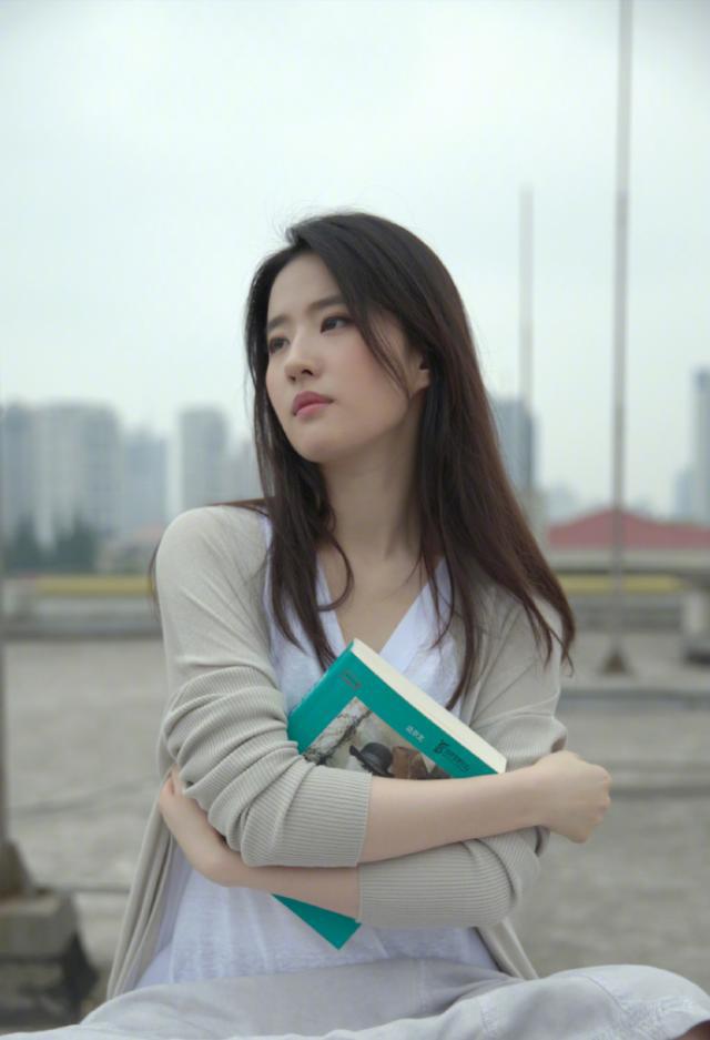 半夜睡不着的感慨句子,半夜睡不着想一个人的句子