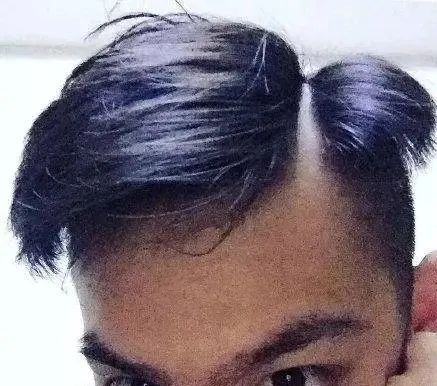 自己在家剪头发又染头发,在家自己给小女孩剪头发