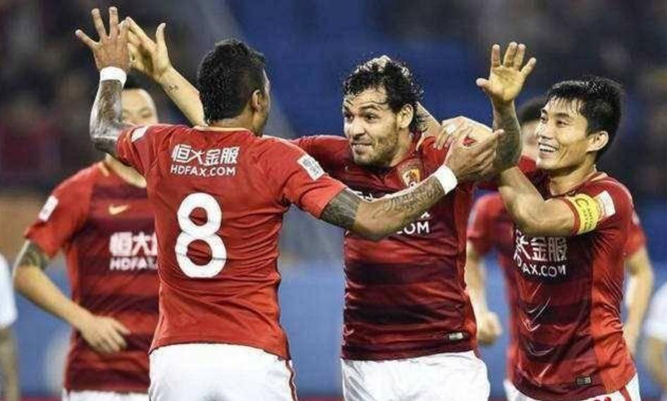 中国足球好不容易生出来的火苗,拜托别随意将它泼灭