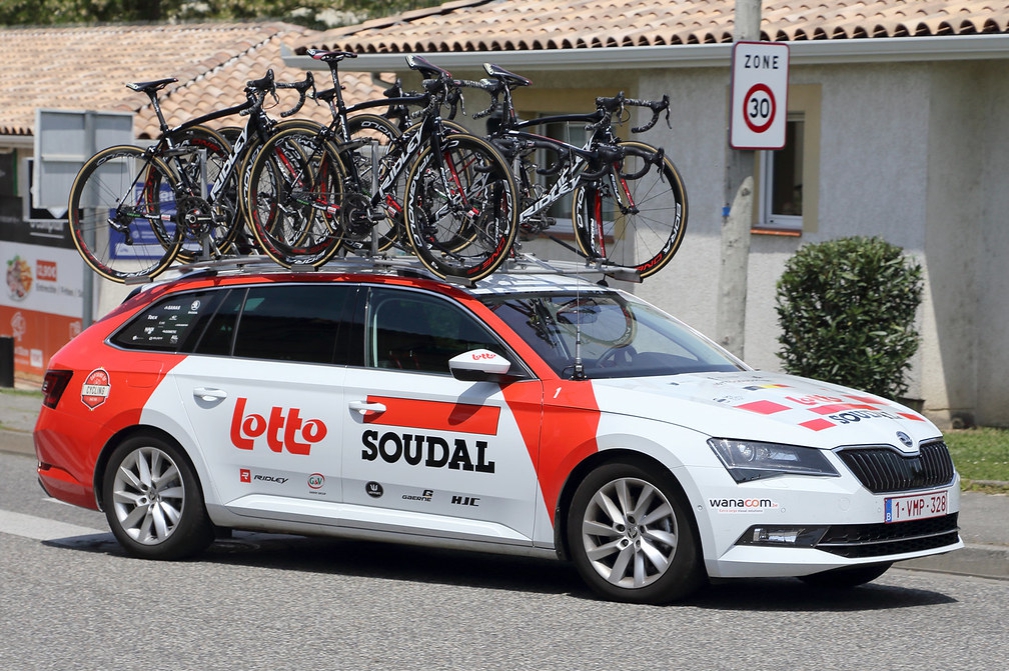 环法为啥用斯柯达汽车,斯柯达环法车队