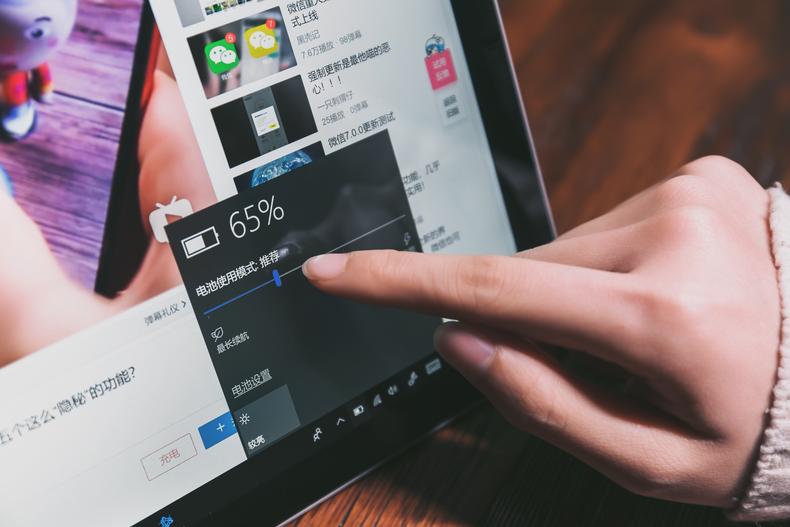 微软surfacepro6可以安装win11,微软surfacepro6可以玩游戏吗