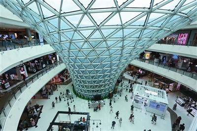 比价爆款商品!一瓶“路易十三”便宜七八千元顶配苹果手机比官网低2489元