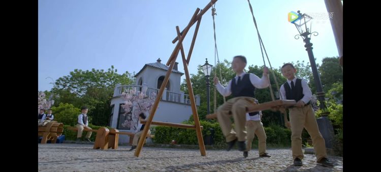 怎样改变一个三观不正的青少年,青少年如何建立正确的三观