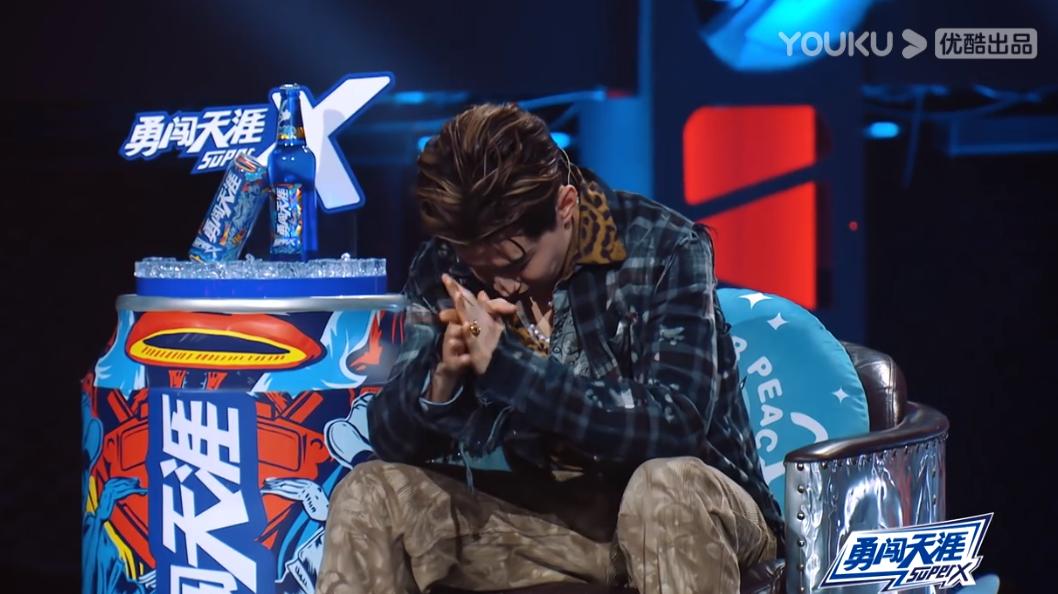 这就是街舞4韩宇刘宪华一起跳舞,这就是街舞4刘宪华发现钢琴弹错