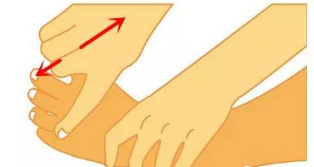 扁平足穿什么鞋都痛吗,扁平足穿什么鞋可以矫正