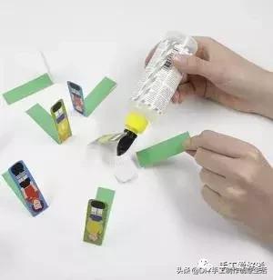 球迷爸爸靠指偶游戏带娃,手工制作的指偶乐趣多