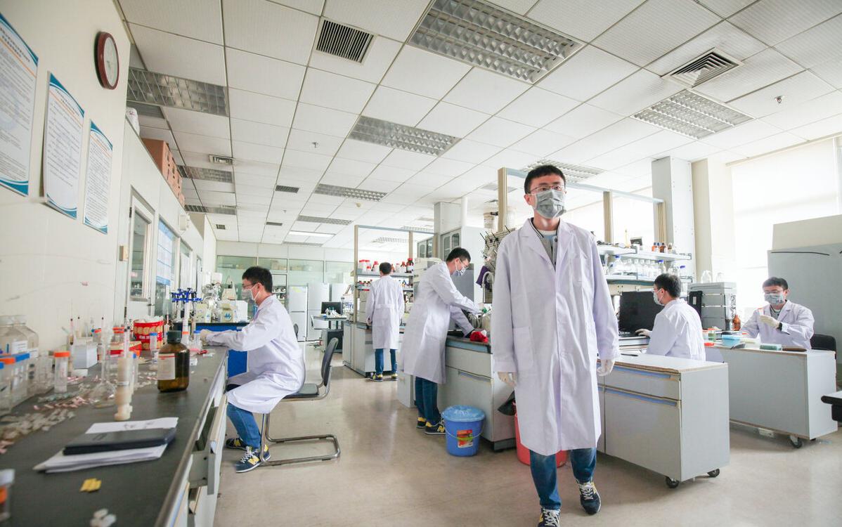 枳实导滞丸,是个通便的良方,肠道湿热,加之饮食辛辣油腻导致