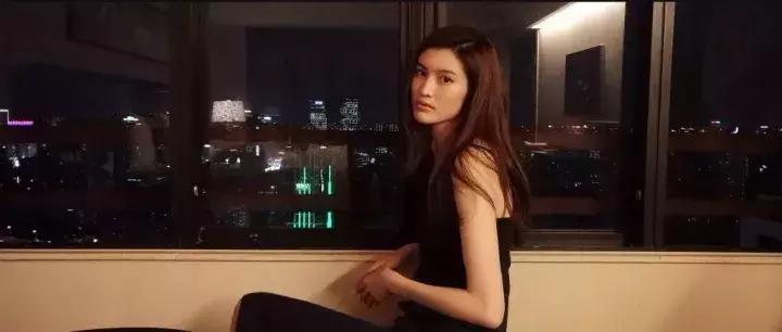 女人圆脸发型和方脸哪个更抗老,适合圆脸方脸女生的发型短发