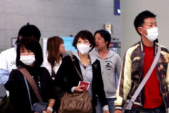 室内没人的情况下还用戴口罩吗,环境空气不好的地方戴口罩有用吗