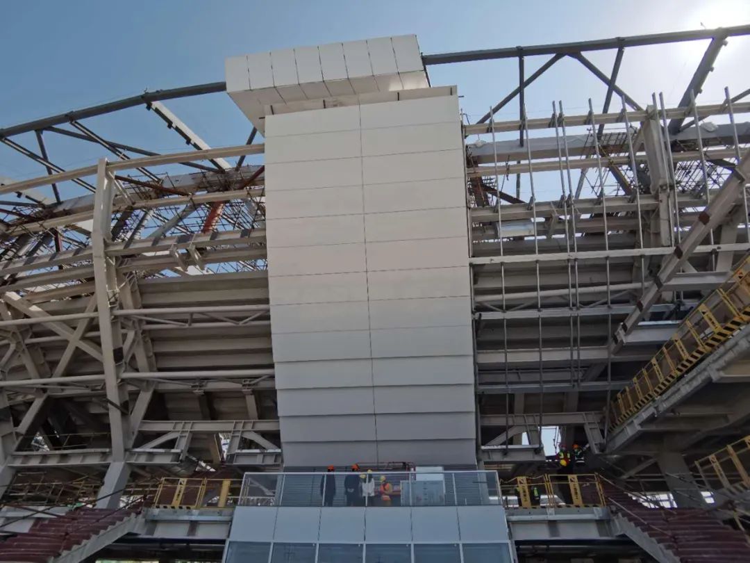 浦东白玉碗足球场,上海首座专业足球场