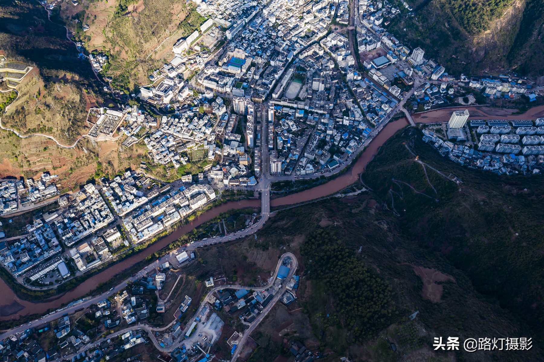 大理风水山水图片,大理云龙天然八卦图