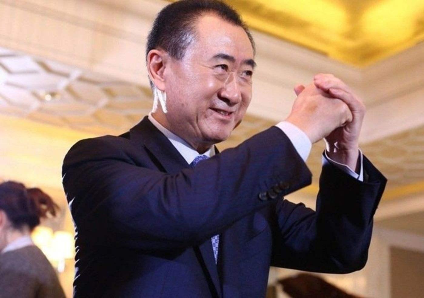 中国养猪养鸡发家的富豪,靠养猪而成为首富的人