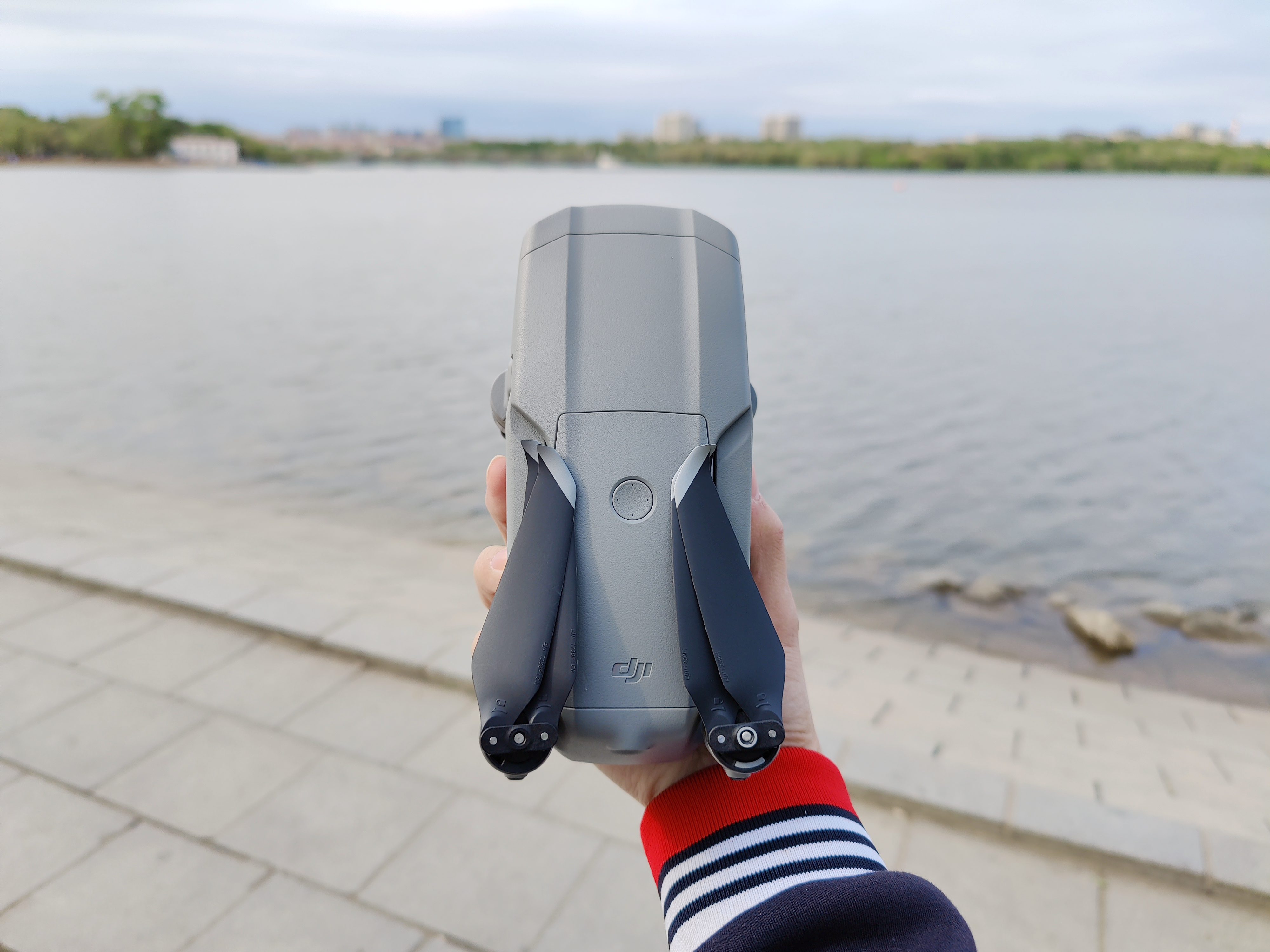 航拍无人机大疆是最好的吗,大疆御mavicair2无人机航拍技巧