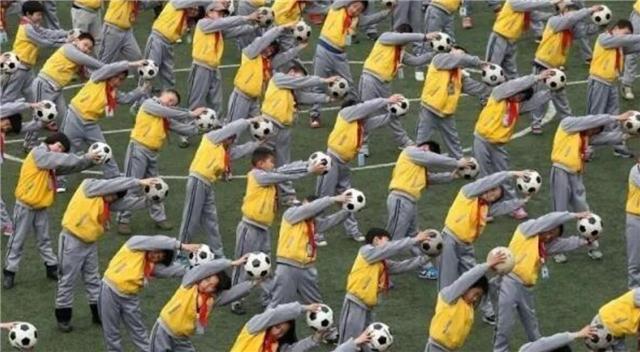 米卢盛赞中国足球队,米卢夸赞中国足球神童