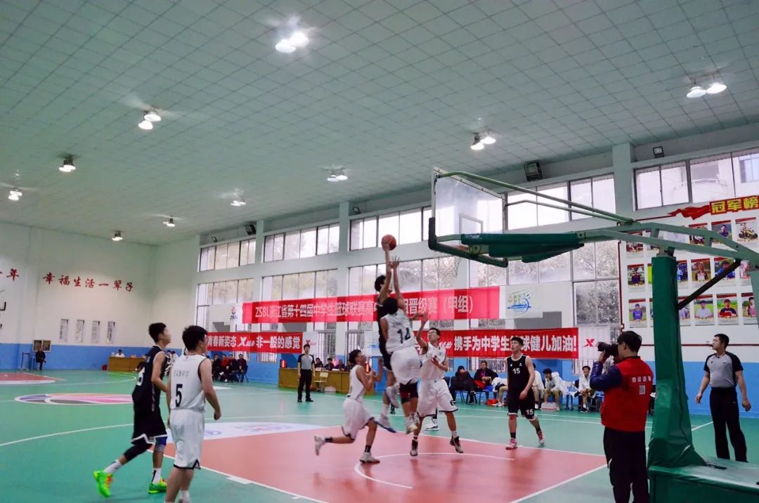 平均身高1.88米!余二高最帅男团,曝光了