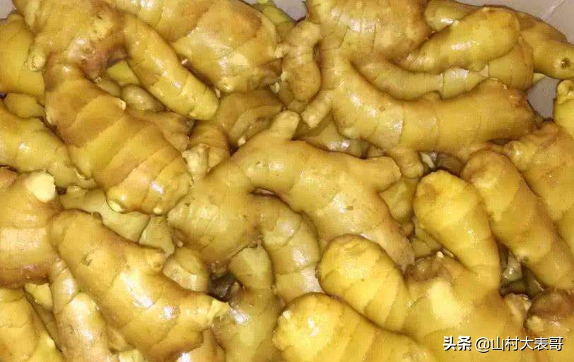 自制生姜洗发水操作方法,自制皂角生姜生发洗发水