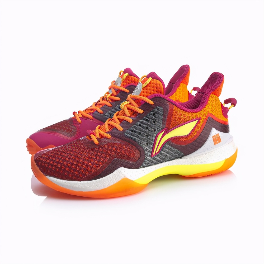 浪凡属于红血档次吗,李宁国潮和李宁品牌有什么区别