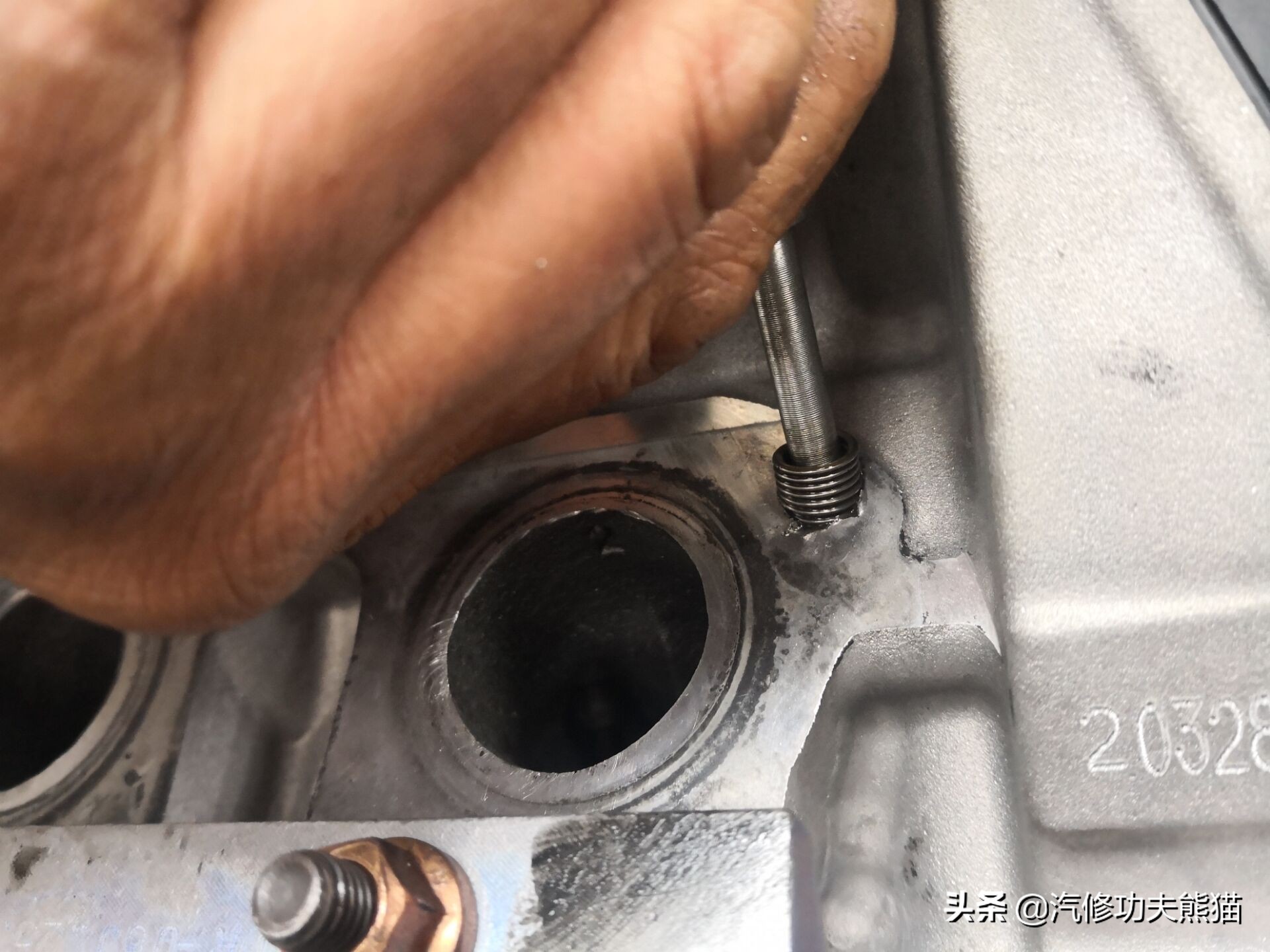 成都大众途观烧机油最佳解决方案,进口大众途观烧机油