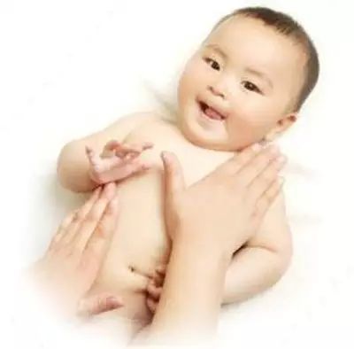 10-12个月宝宝抚触操教学,7-9个月婴儿抚触按摩教程