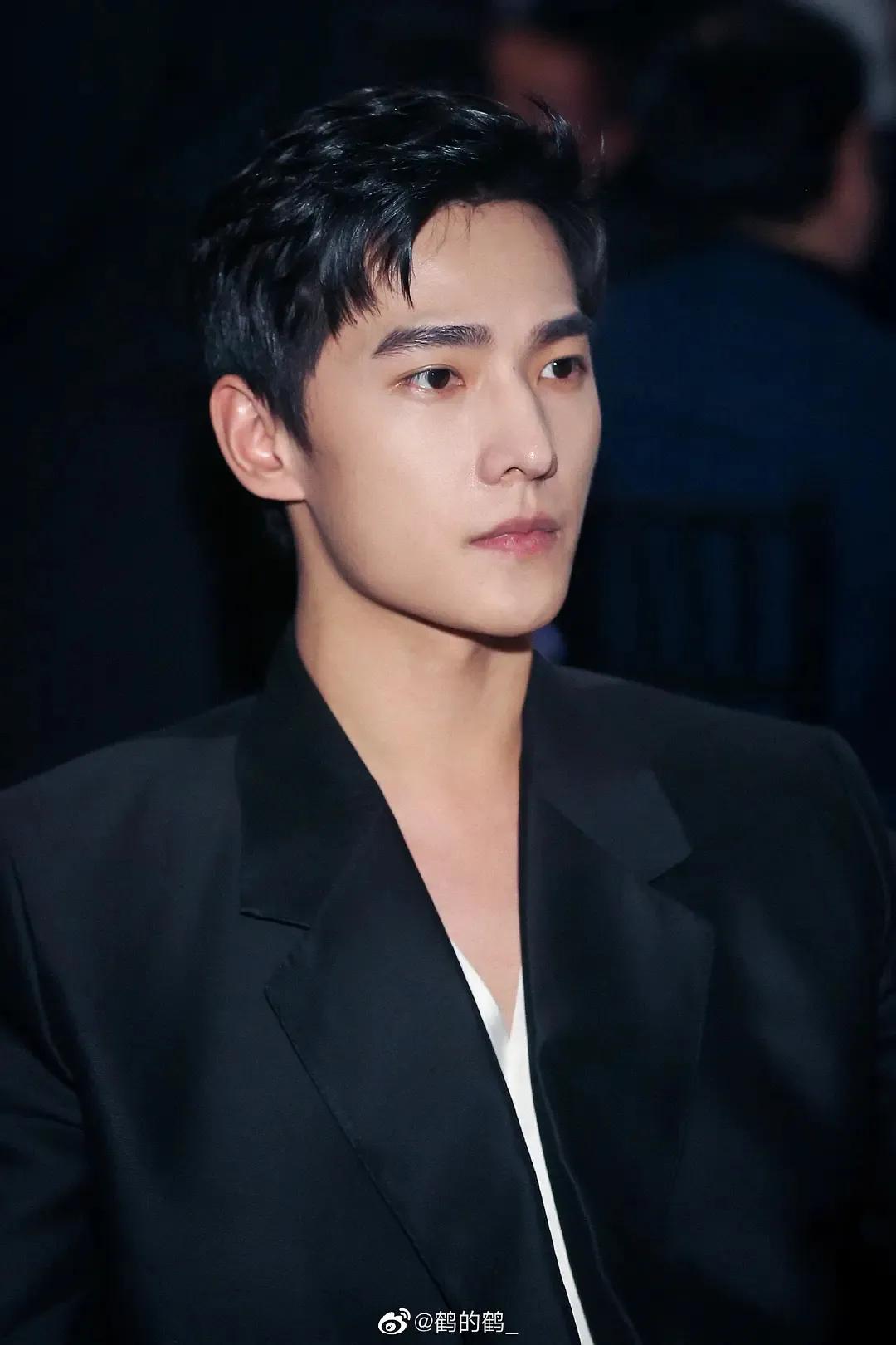 男明星的名利场，谁是你的取向*击狙**？