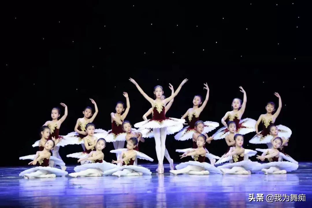 祝贺美若舞蹈小天使获阳光灿灿花儿朵朵金奖,荣誉是成绩的见证