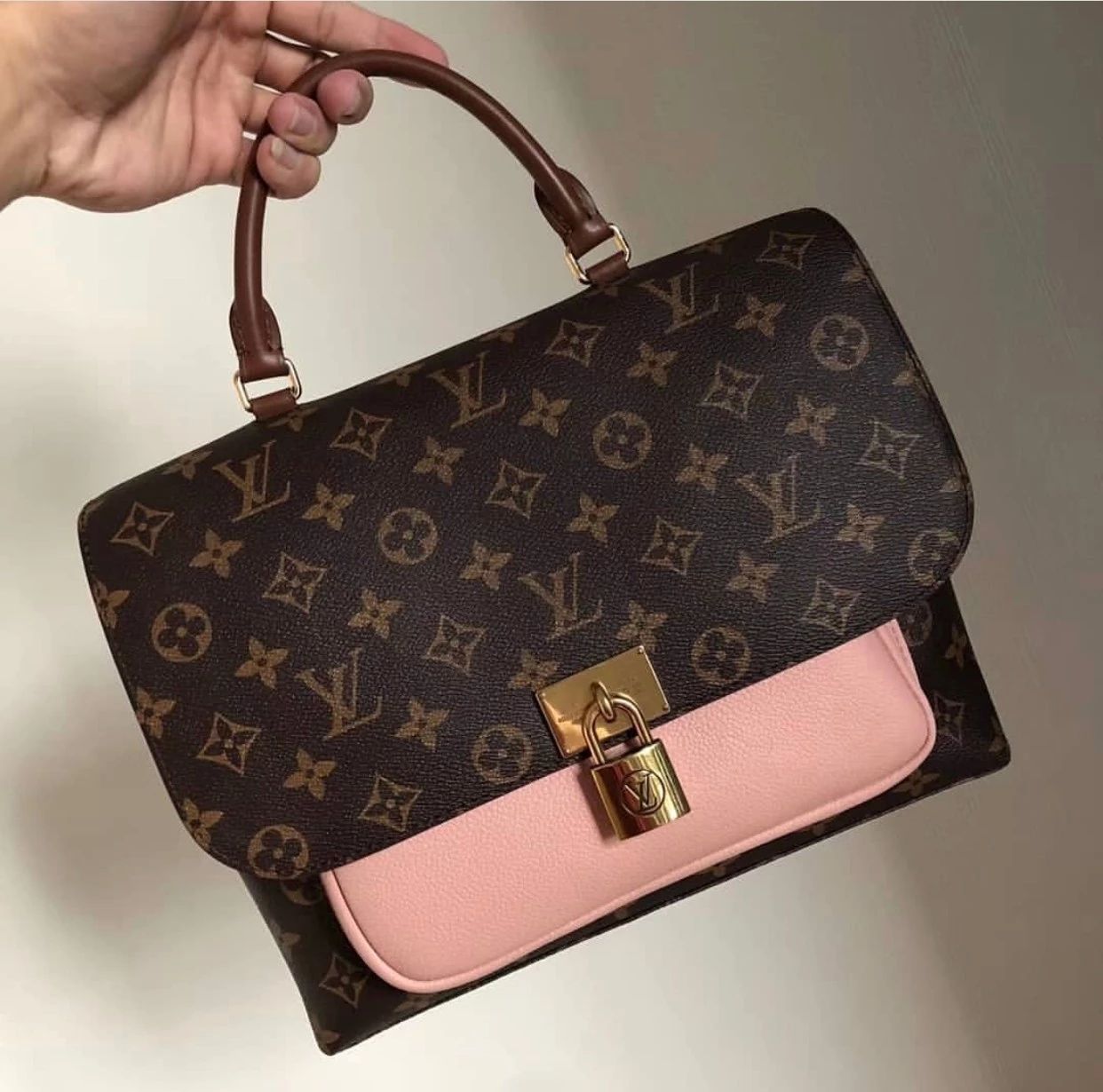 老阿姨哪个牌子好,90后阿姨潮流品牌