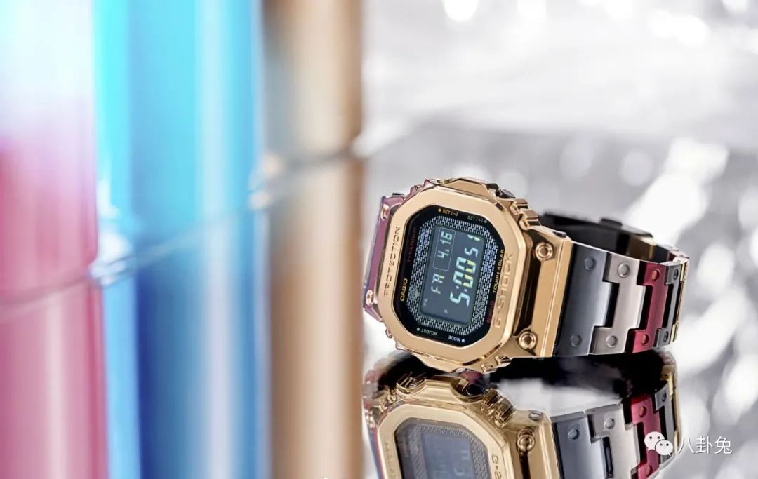 几百块装饰手表,几百块的天花板手表