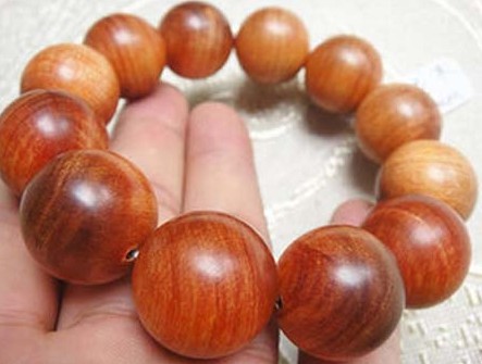 蜜蜡手串怎么盘玩和保养视频,手串的盘玩与保养