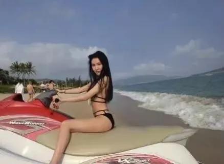 真奇葩！女儿进娱乐圈失败母亲重开洗浴中心，把孩子送上不归路