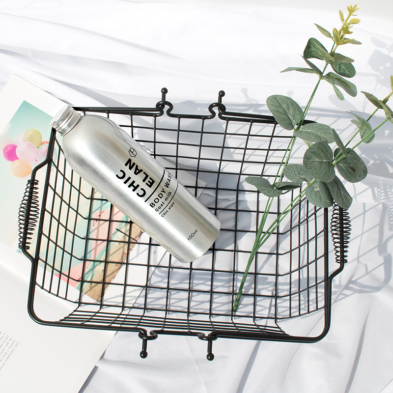 别光顾着脸白，身体皮肤也别落下。羊奶沐浴露让你肌肤嫩又白