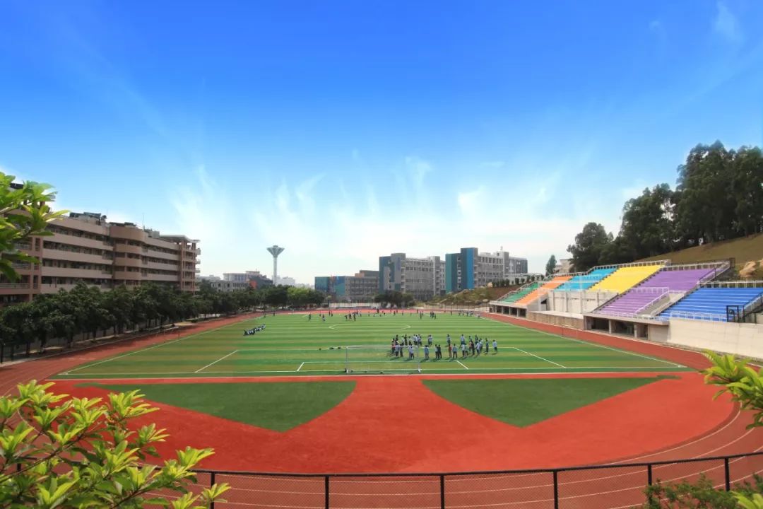 宀崡鑱岄櫌25鍛ㄥ勾鏍″簡,骞垮窞宀崡鑱岄櫌