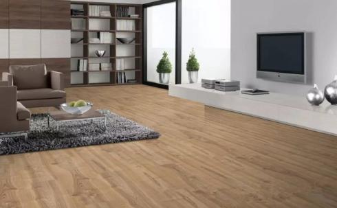 家里地板颜色太难看了？30老师傅教你4种方法，省钱还变好看