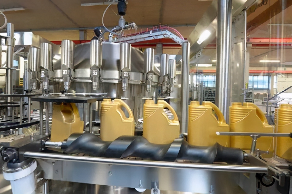 选择原厂机油还是品牌机油,原厂机油还是品牌机油好