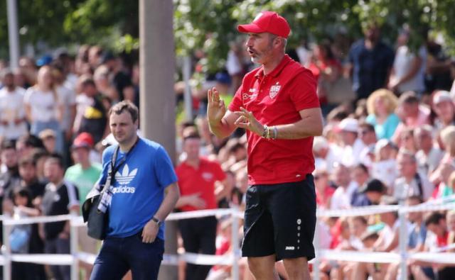 斯图加特德乙拜仁,德甲降级为什么还要去踢德乙