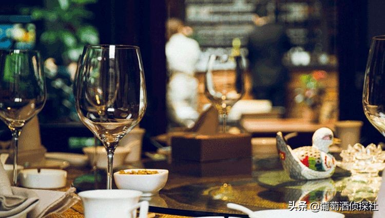 酒商巧妙避开美欧贸易战25%关税；身份证借用他人惹上假酒事件