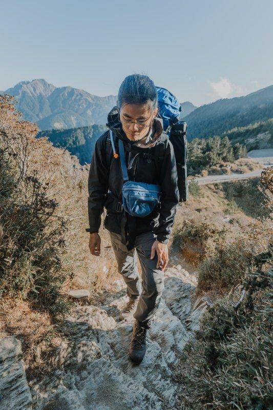 户外爱好者不容错过的冲锋衣,户外探险冲锋衣