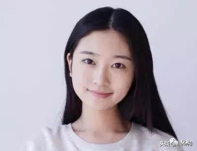 大脑门发际线高适合什么发型,大脑门高发际线发型男生短发