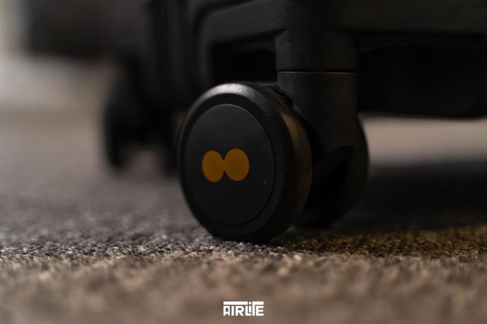 出行必备超轻耐用行李箱,好看实用才推荐出行必备行李箱