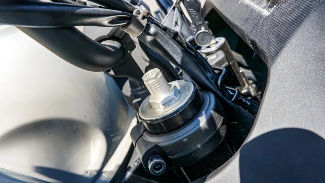 杰迪750跑车测评,杰迪750展车