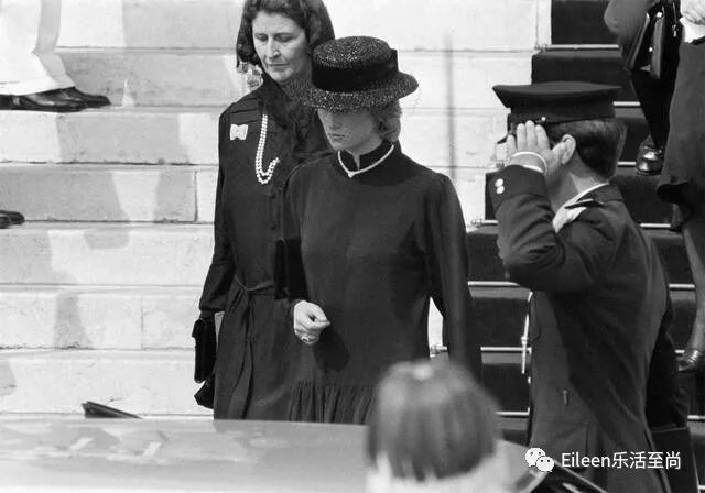 私生女王储弃位，公主构陷准弟媳，完美王妃背后有多少暗涌？