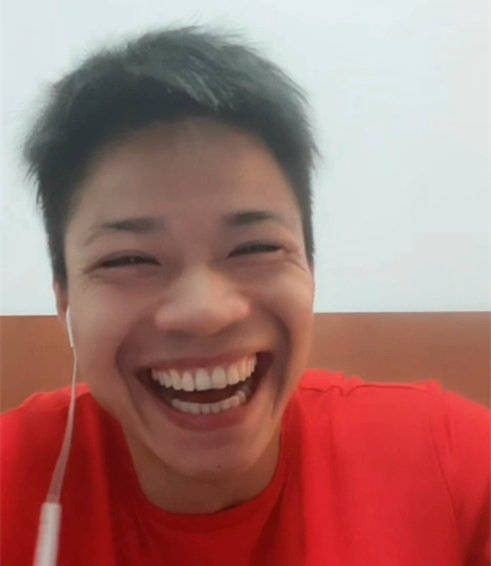 苏炳添回国的时候带着电饭煲,苏炳添没有带电饭煲