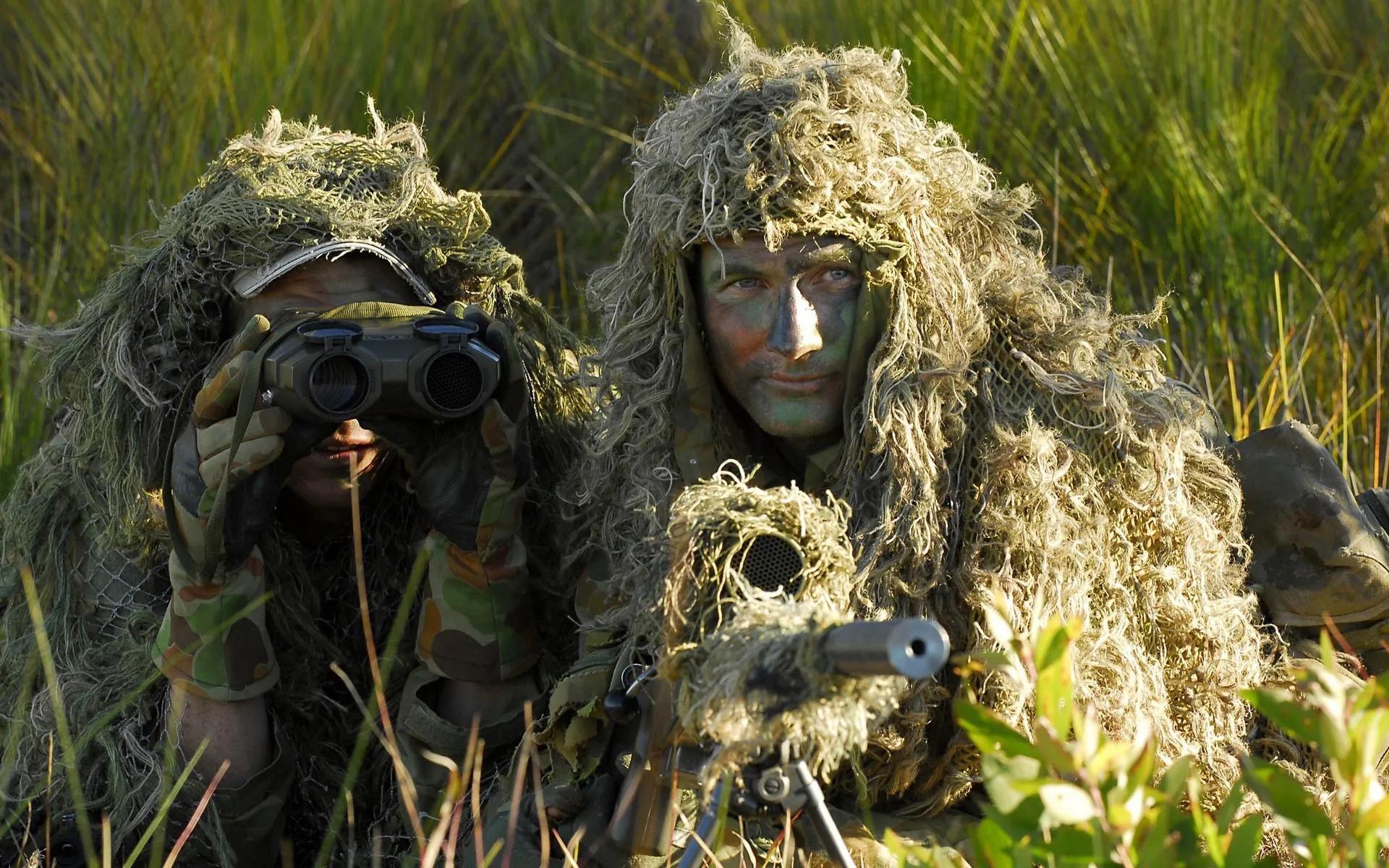 *击狙**手观察目标方法与射程估计