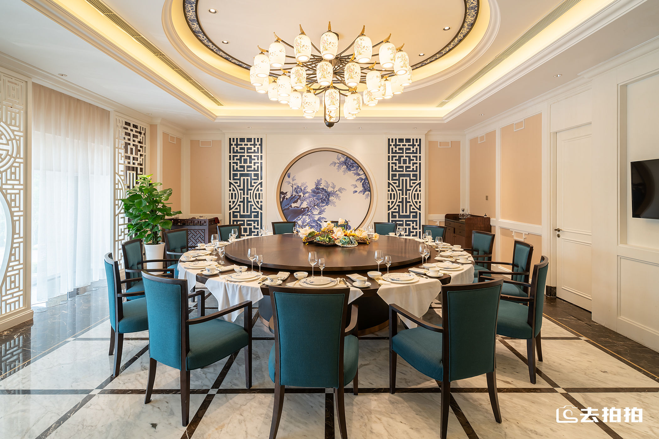 去拍拍蓝海酒店l做一片有温度的“蓝海”