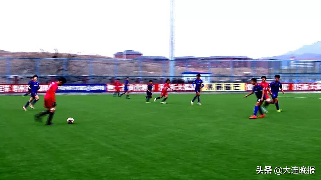 大连大型专业足球场,3万人体育馆有多大