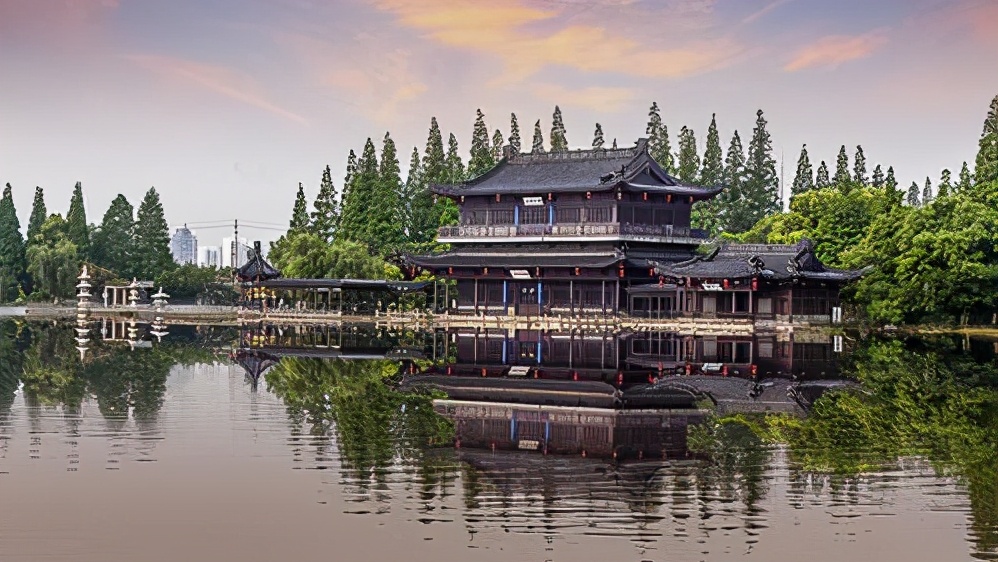 镇江以前做过江苏的省会吗,镇江经济为何发展不上去