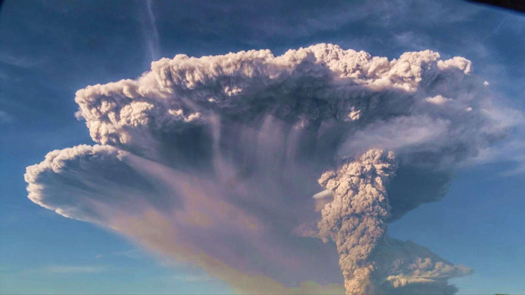 天启大爆炸:街上行人的衣服鞋袜全炸飞了,人没事!简直匪夷所思