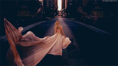 女人花钱买什么,女人花钱买什么最划算